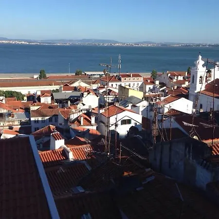 Lovelisbonapartments Piece Of Heaven Lissabon